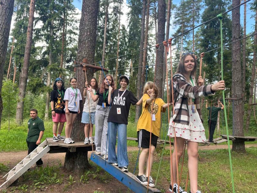 Юні донеччани під час літньої подорожі до Латвії