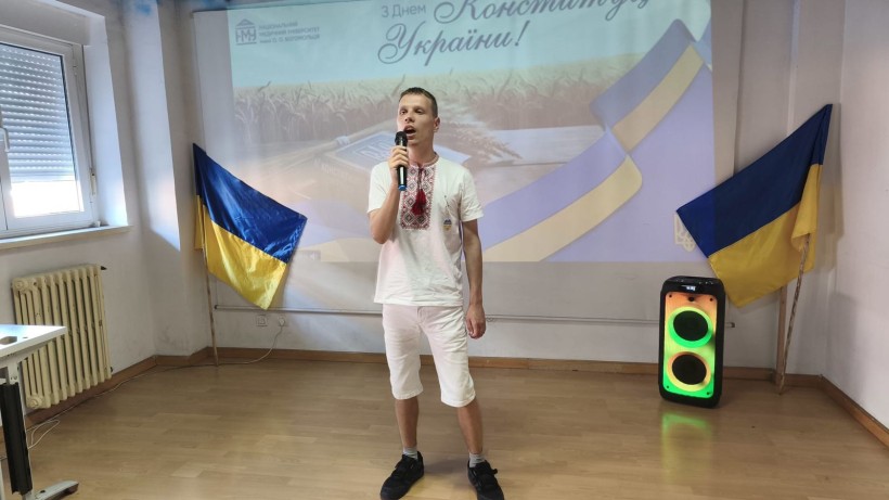 Вихованець Дружківського дитячого будинку-інтернату декламує вірш