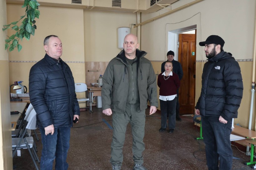 Вадим Філашкін та Ігор Бойко відвідують пункт незламності