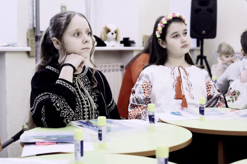 Діти Донеччини отримують подарунки від дітей Словаччини