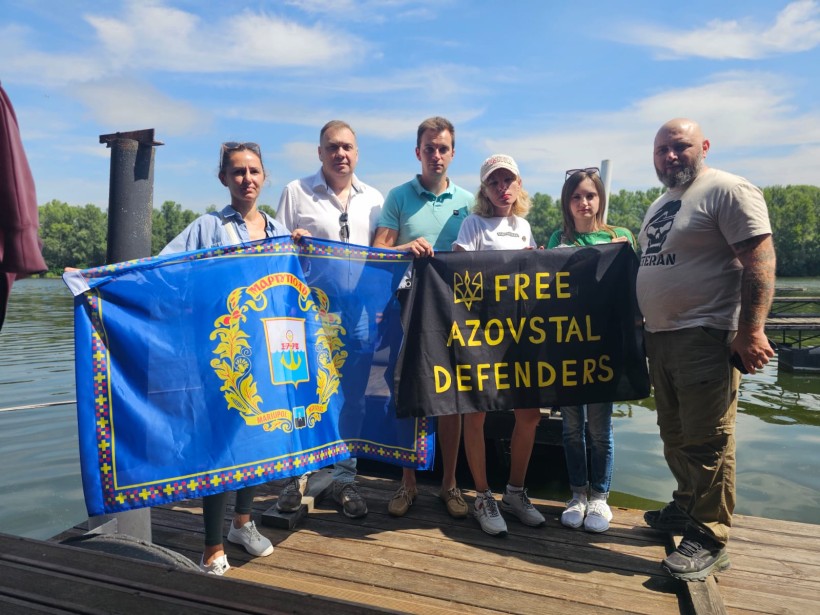Учасники команд разом із представниками облдержадміністрації