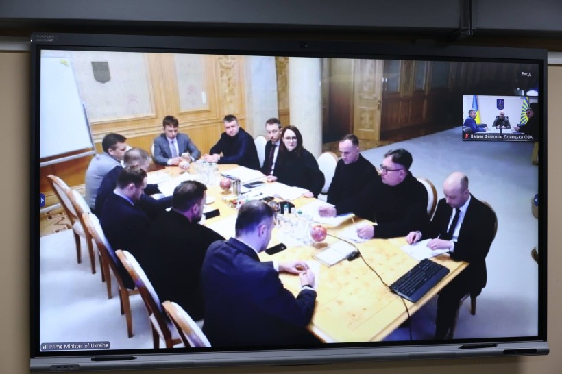 Учасники наради в Кабінеті Міністрів