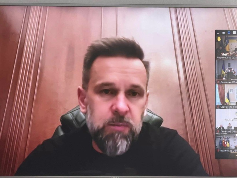 Заступник Керівника Офісу Президента України Віктор Микита бере участь у нараді