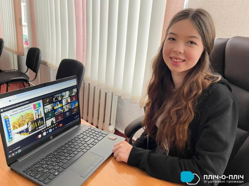 Учасниця зустрічі школярів Бахмутської та Кременчуцької громад