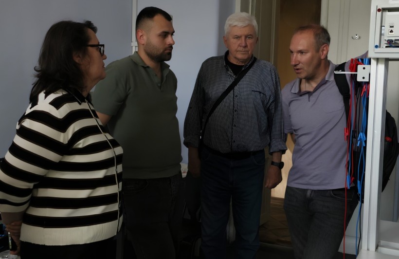 Викладачі та учасники І регіонального етапу Всеукраїнського конкурсу «WorldSkills Ukraine 2026» з мехатроніки