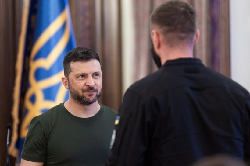 Президент привітав українських захисників із Днем воєнної розвідки та відзначив їх державними нагородами