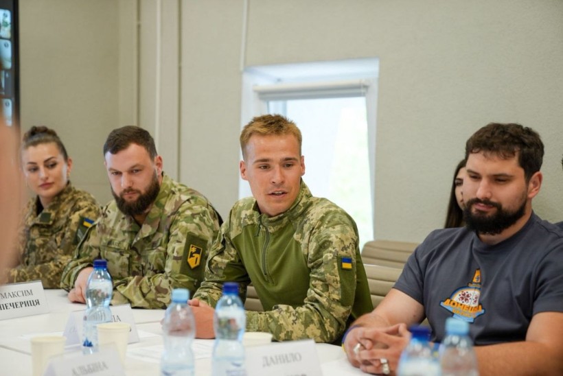 Військовослужбовці та ветерани - члени Молодіжної ради при Донецькій ОДА