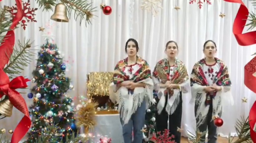 Учасники обласного фестивалю "Різдвяне диво"