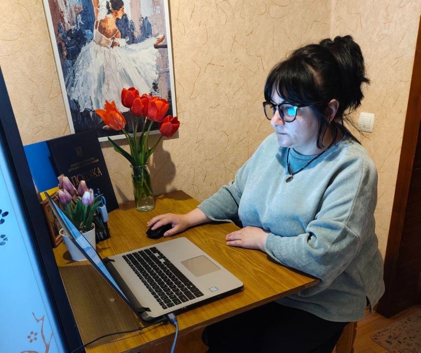 Иарина Могильна, начальник відділу культури та туризму Лиманської міської ради розповіла про вшанування пам’яті загиблих (померлих) Захисників і Захисниць України  Лиманської міської територіальної громади , у тому числі про «Книгу памяті»