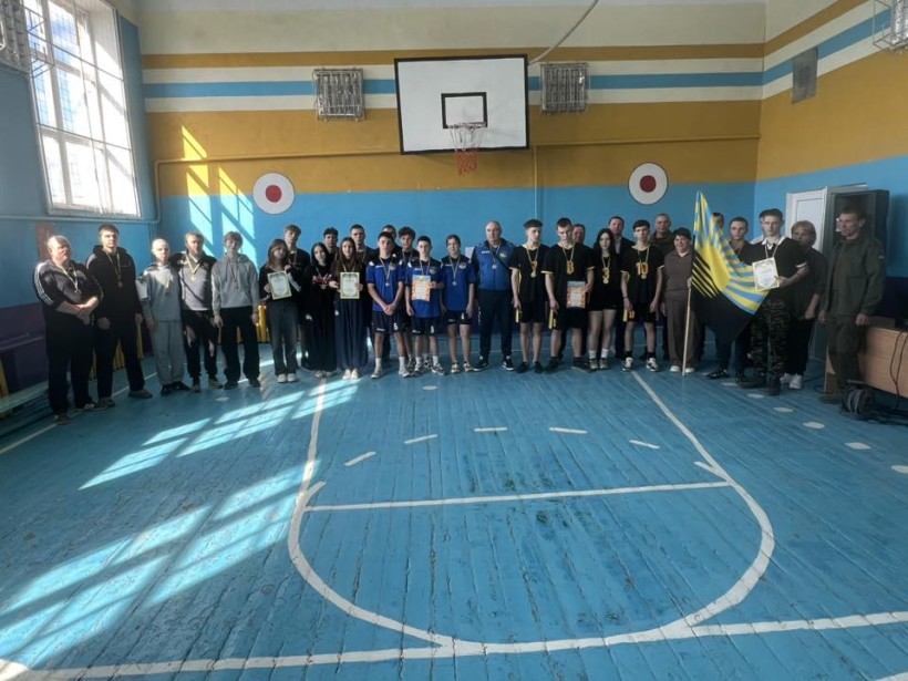 Спільне фото учасників змагань