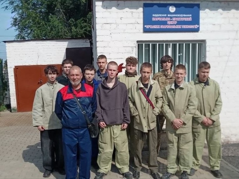 Майбутні зварники з Краматорська під час проходження виробничої практики