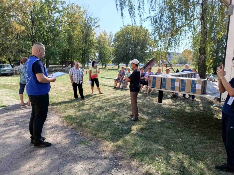 Благодійна організація благодійний фонд «Янголи Спасіння» забезпечують населення, яке постраждало внаслідок військових дій продуктовими наборами та будівельними матеріалами