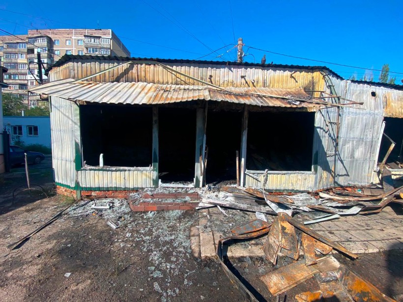 Пошкоджений магазин після ворожого обстрілу
