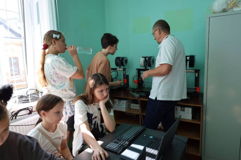 Діти відвідали майстер-клас з 3D-моделювання та 3D-друку в Центрі стійкості.