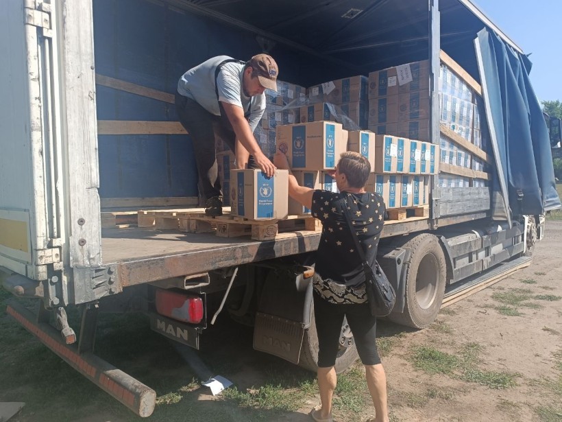 БФ «ЯНГОЛИ СПАСІННЯ» забезпечують населення, яке постраждало внаслідок військових дій продуктовими наборами