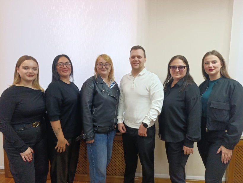 Учасники регіонального туру Українського молодіжного фонду