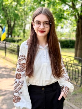 Учасниця обласного конкурсу « Молода людина року 2026» у номінації «Імпульс молодіжних ініціатив» Ксенія Конюшок