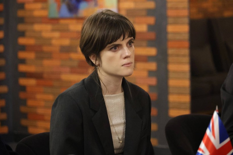 Представники іноземних делегацій слухають доповідь Вадима Філашкіна