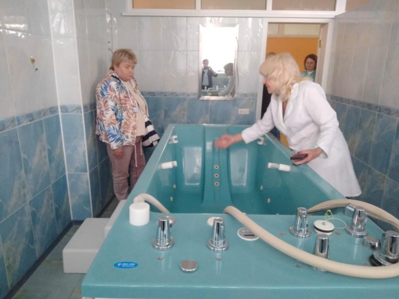 Ознайомлення з новітнім обладнанням для водолікування