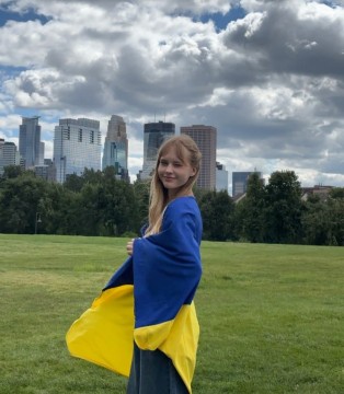 Учасниця обласного конкурсу « Молода людина року 2026» у номінації «Імпульс молодіжних ініциатив» Марія Білицька