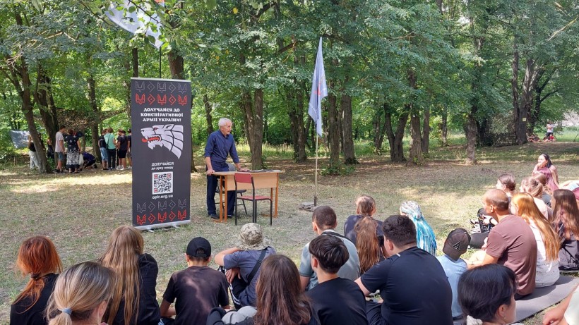 Віктор Ільчун проводить зустріч з молоддю Донеччини