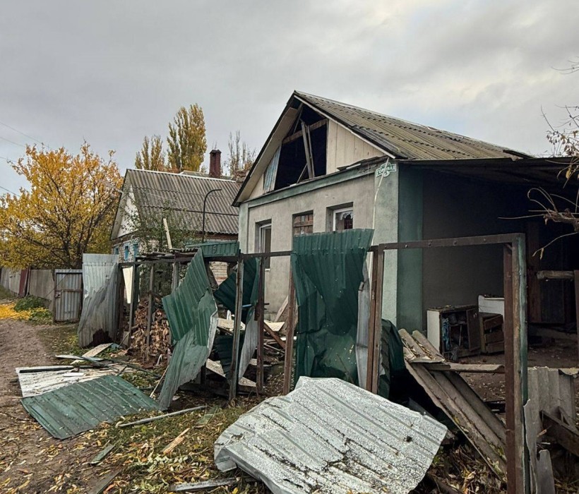 Будинок, зоруйнований окупантами