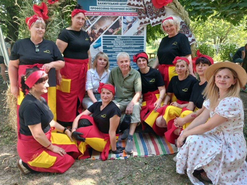 Представники Бахмутського центру професійно-технічної освіти під час фестивалю «Молодий борщ – 2026».