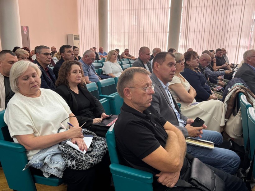 Представники від Донецької області беруть участь у виїзній стратегічній сесії