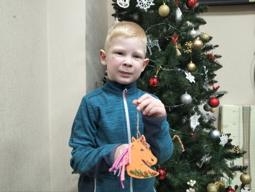 Діти-переселенці під час заходу "Різдвяне диво".