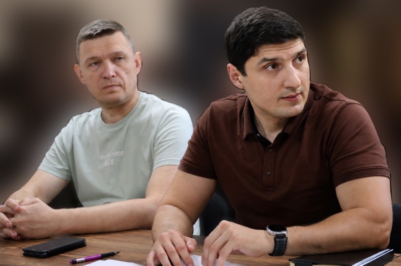Учасники наради