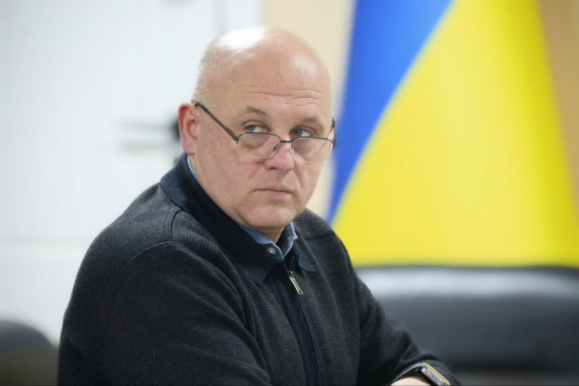 Юрій Винокуров бере участь у засіданні комісії