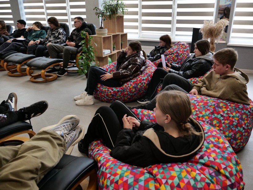 ⁠Молодь під час вишкілу