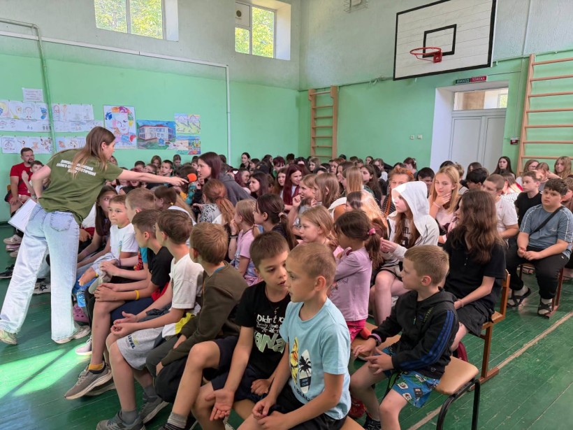 Діти Донеччини під час активностей на базі табору "Смарагдове місто"