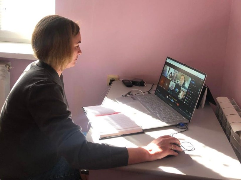 Учасниця зустрічі