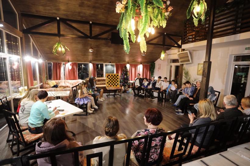 Діти з Донеччини – учасники Різдвяного шахового табору в Карпатах