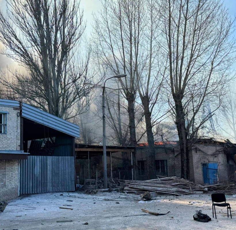 Будинки пошкоджені ворожими авіабомбами