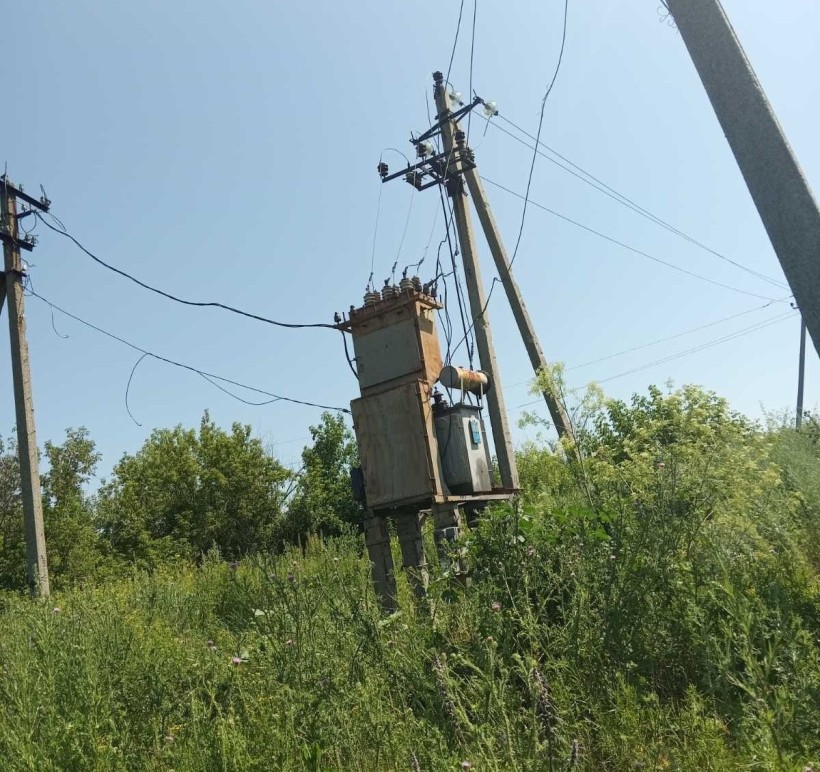 Трансформатор, пошкоджений після обстрілу