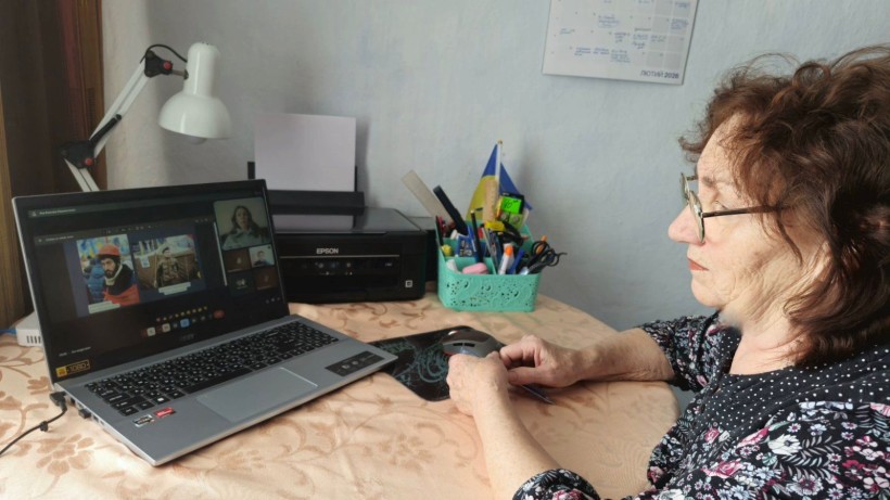 Учасниця просвітницької лекції