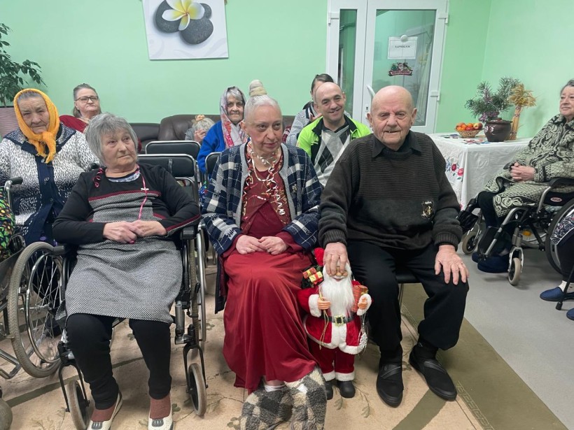 Виступ творчого колективу Великобудищанського будинку культури для мешканців