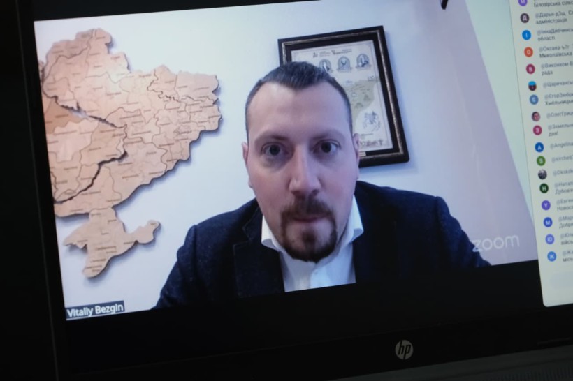 Віталій Безгін — народний депутат України, голова підкомітету з питань адміністративно-територіального устрою та місцевого самоврядування.