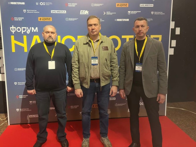 Заступник голови Донецької облдержадміністрації Олександр Шевченко разом з керівником  платформи «Центр єдності та національного спротиву» Павлом Федоренко та спеціалістом платформи Андрієм Штурхецьким