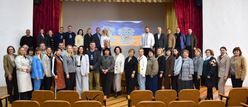 Спільне фото учасників зустрічі.