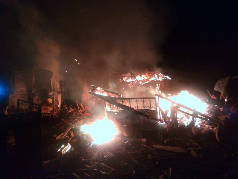 Пожежа на місці ворожого обстрілу