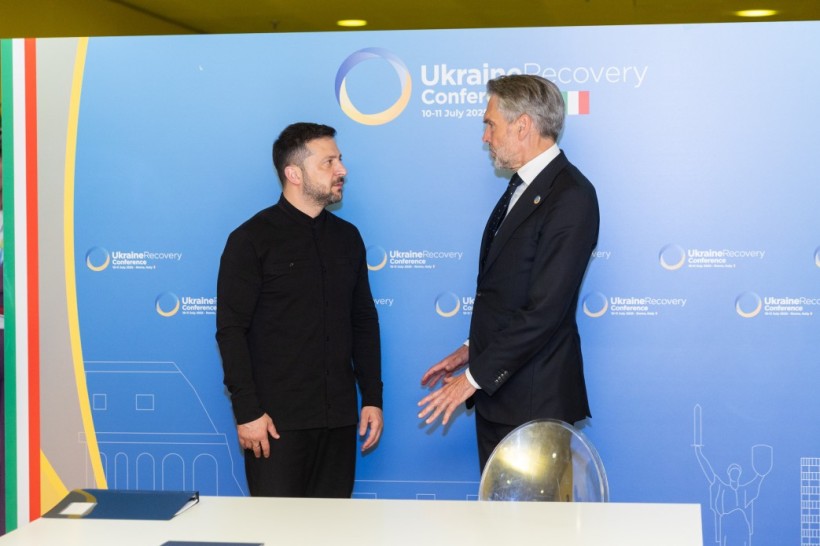 Зустріч Володимира Зеленського з Прем’єр-міністром Нідерландів Діком Схоофом.