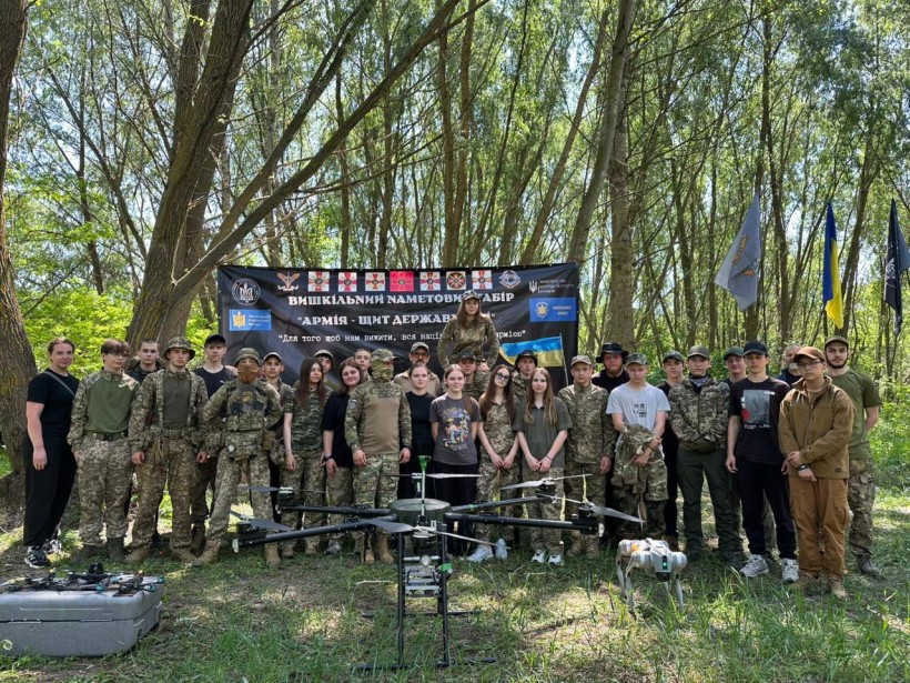 Спільне фото учасників заходу