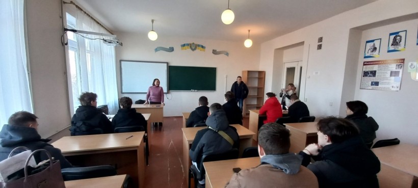 Здобувачі освіти під час єдиного державного кваліфікаційного іспиту