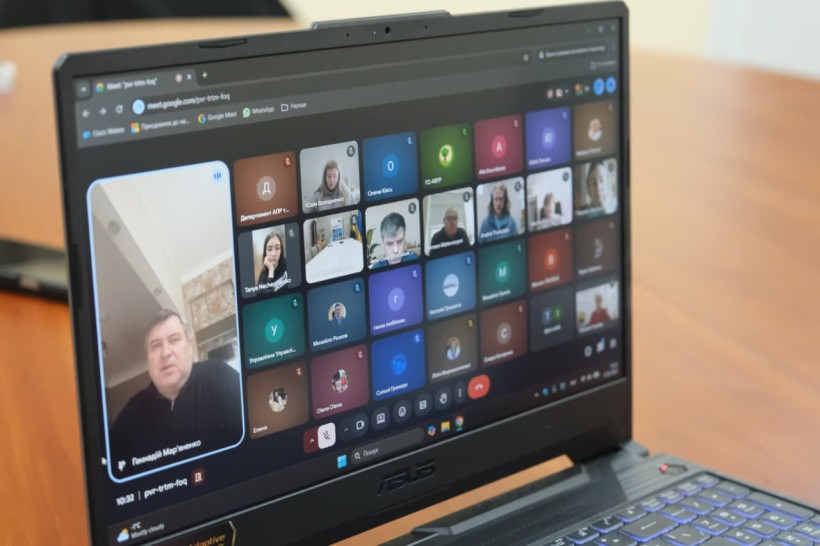 Представники влади та громадських організацій онлайн