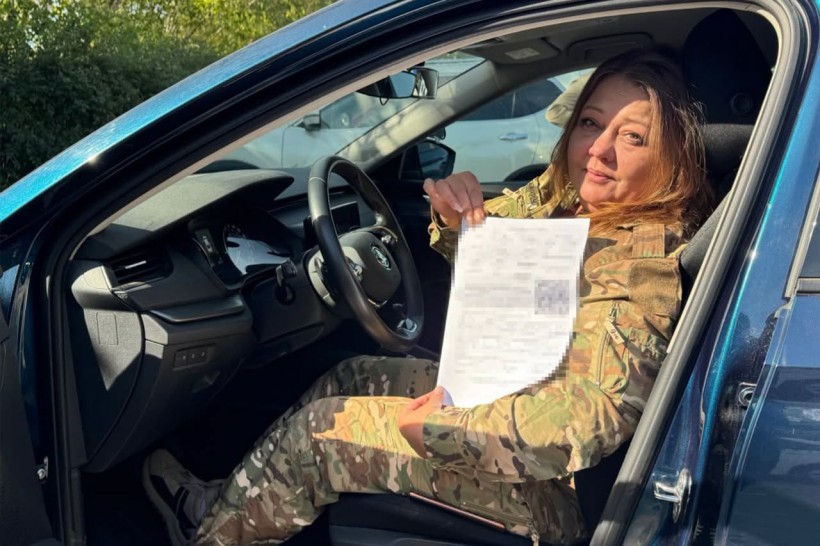 Світлана Галах здала екзамен у "Безбар'єрній автошколі"