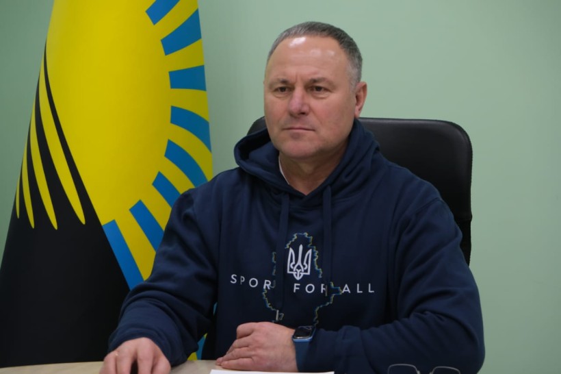 Мицик Володимир
Начальник управління фізичної культури та спорту, на засіданні.