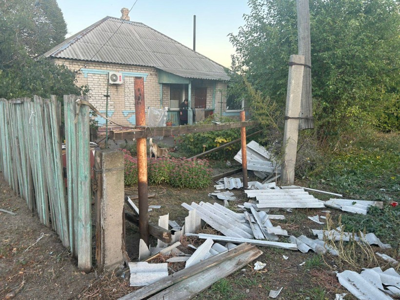 Будинок, зруйнований обстрілом окупантів